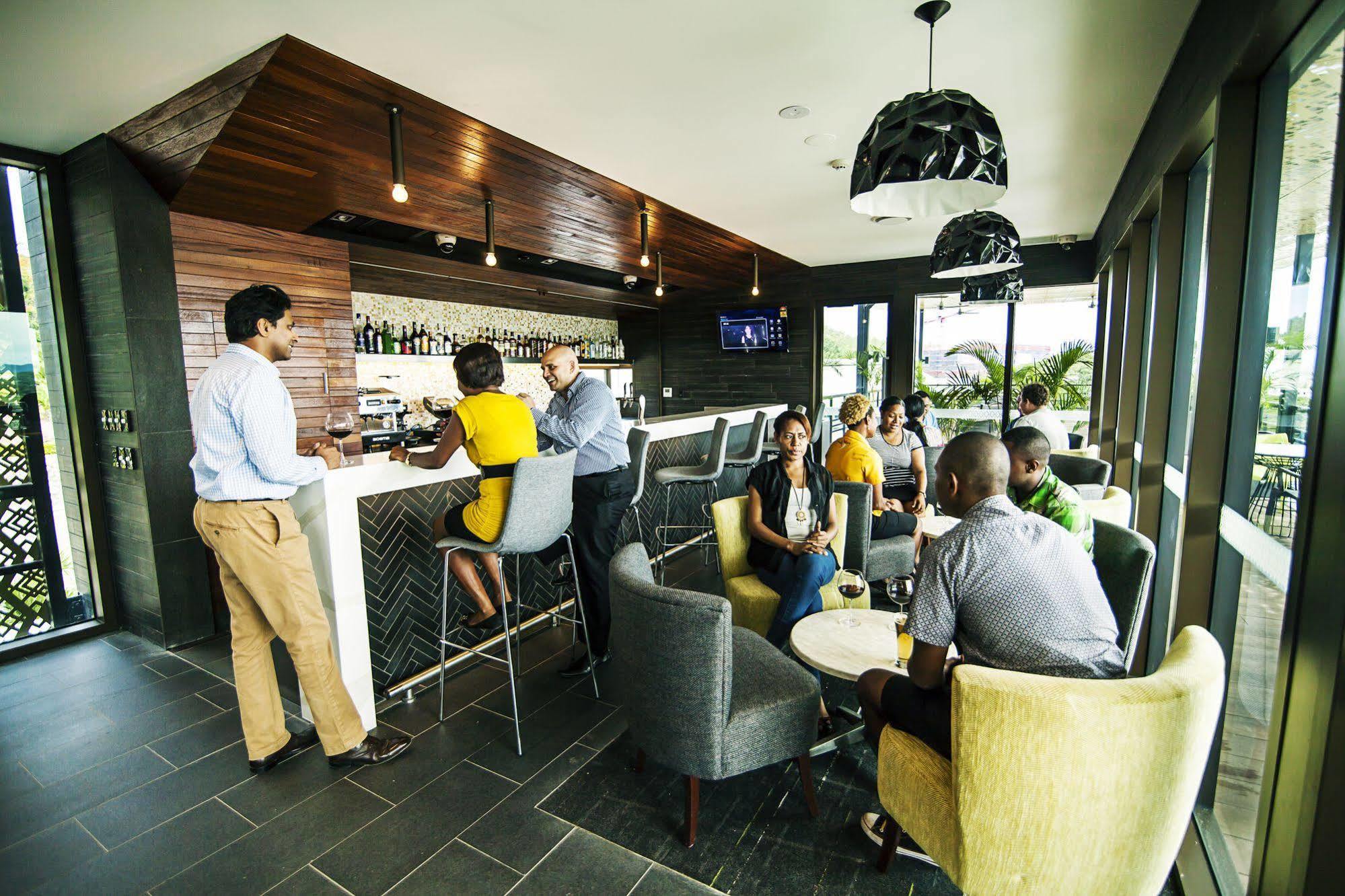 Gateway Hotel Port Moresby Exterior photo